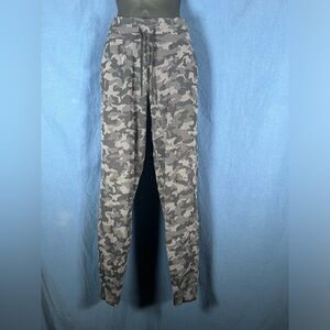 Lululemon Camo Fleece warm jogger